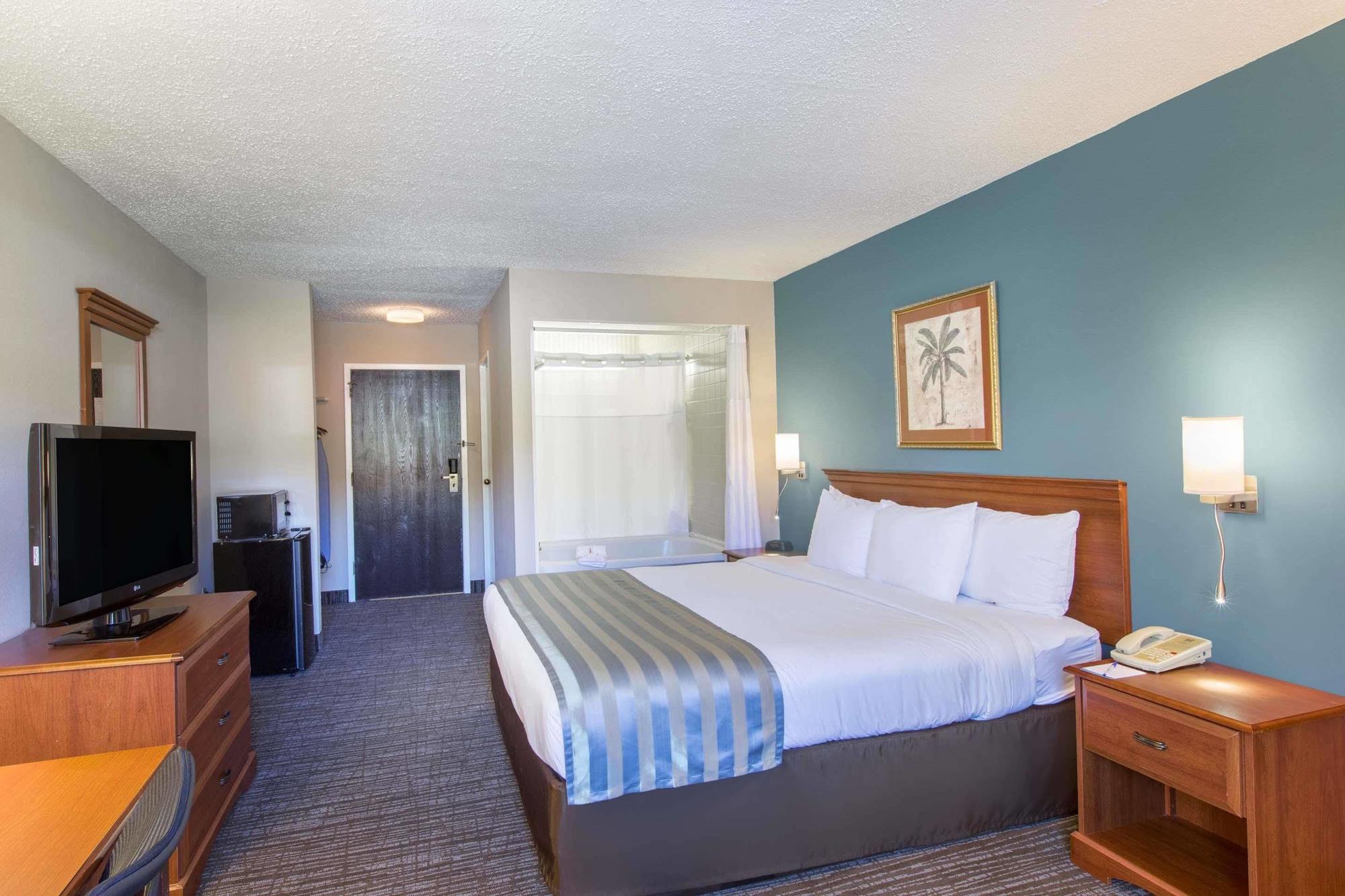 Baymont By Wyndham Bartonsville Poconos Екстериор снимка